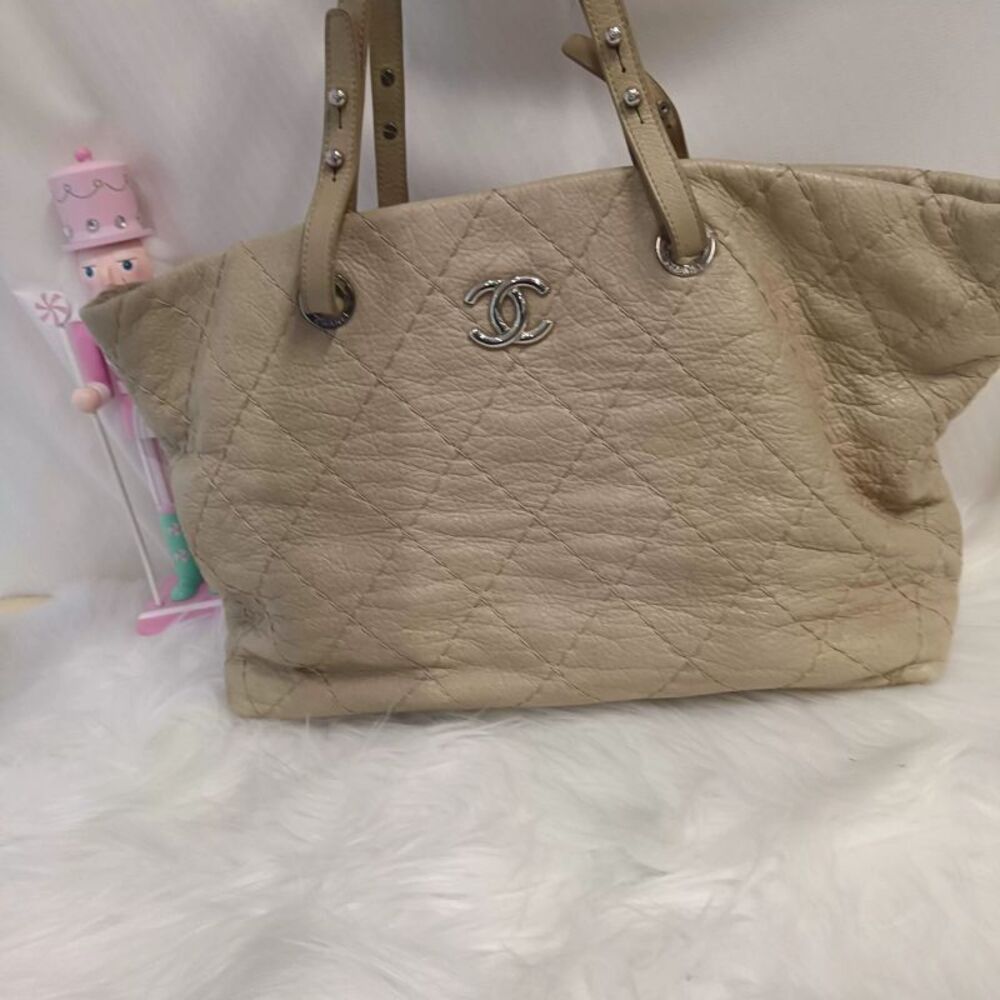 Chanel Women Pre-Loved Bag Very Good Condition